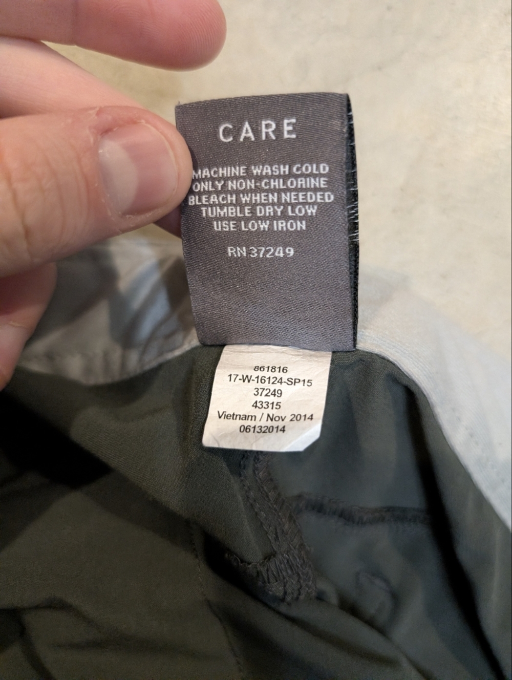 REI Women's 14 Petite Hiking Pants in Gray Roll Up Leg Outdoor - Picture 3 of 6